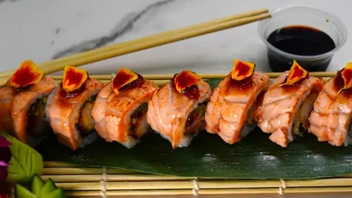 Spicy Salmon Roll